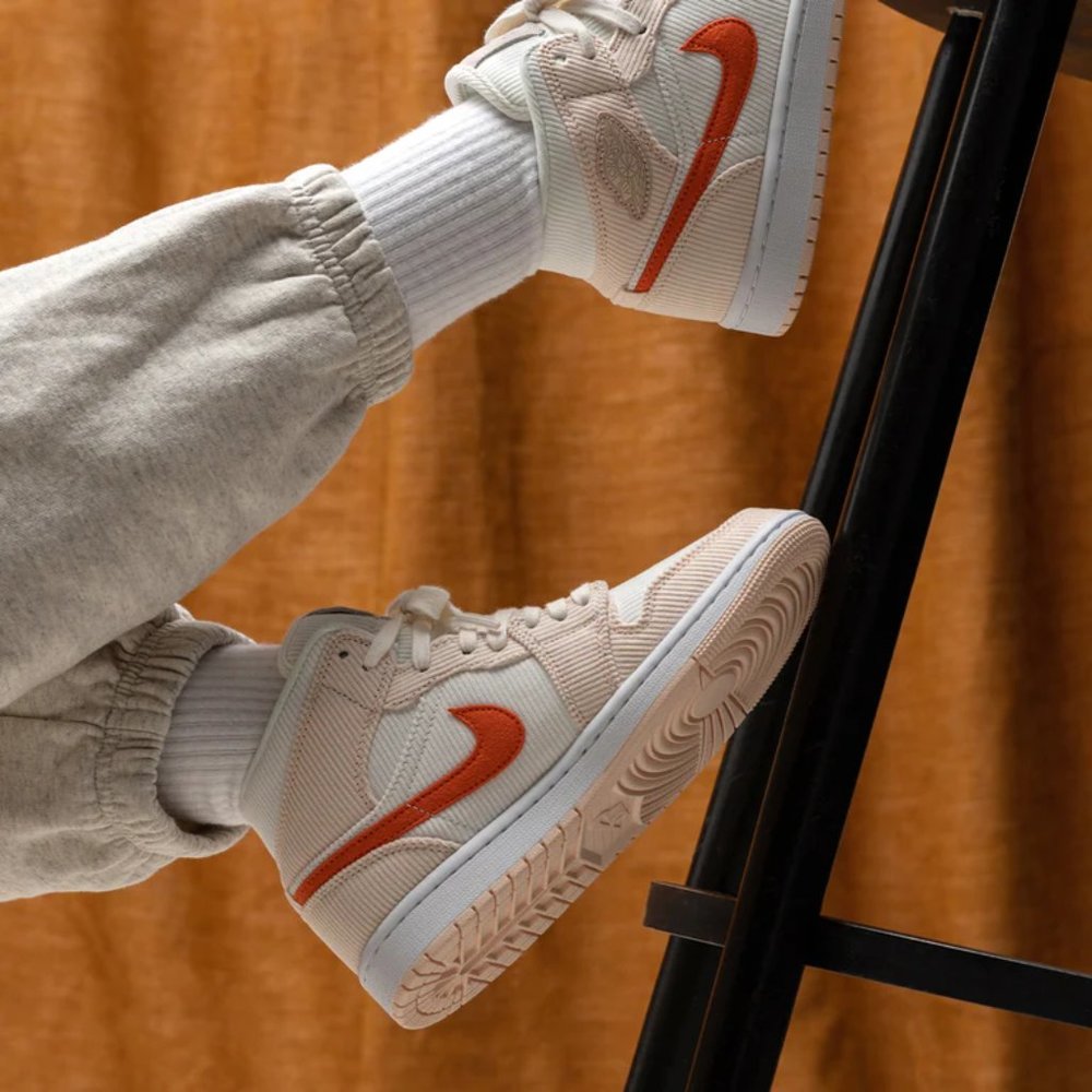 Nike Jordan 1 Mid SE Corduroy Sail - W8
